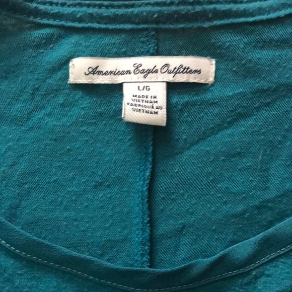 American Eagle 3/4 sleeve - Picture 2 of 2